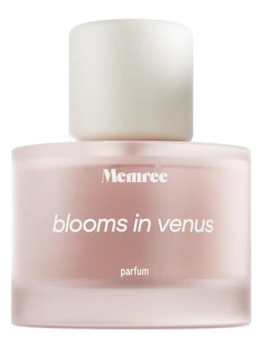 Blooms in Venus - در زهره شکوفا می شود