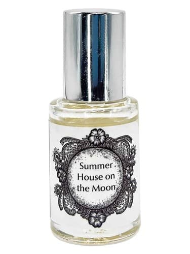Summer House on the Moon - خانه تابستانی روی مون