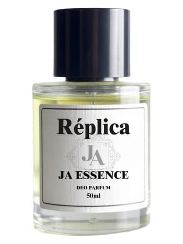 Réplica - ماکت