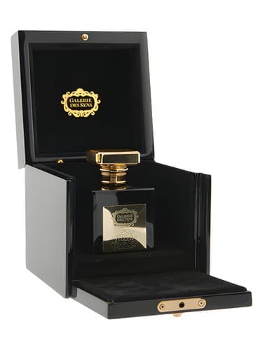 Elixir de Plaisir. Première dame - Elixir de Plaisir. وومن برتر