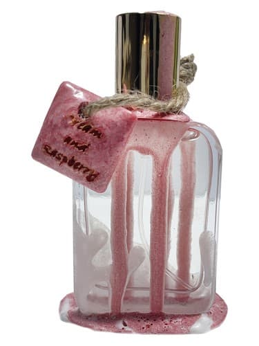 Cream and Raspberry - خامه و تمشک